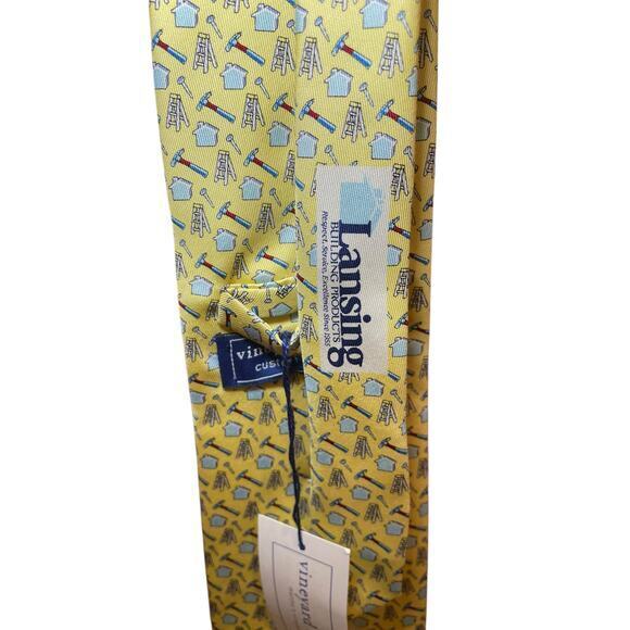 NWT Vineyard Vines Men Tie 100% Silk Yellow & Blue Building‎ Construction Hammer - Picture 8 of 8